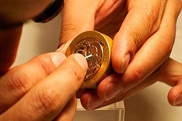 贵阳劳力士表维修点电话