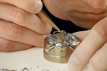 贵阳劳力士手表维修服务店地址